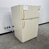 Frigidaire Refrigerator / Freezer Combo image 0